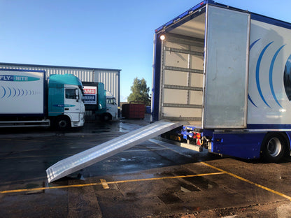 RASP8155 - BESPOKE SINGLE-STAGE REST-ON TRUCK RAMP