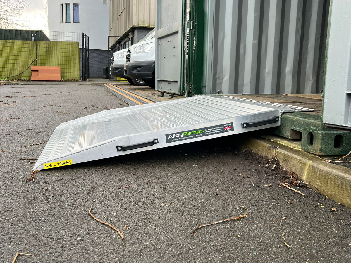 Top Cover Ramp Quality Ramps, Manufactured By Specialists | Alloy Ramps by Aviramp ...